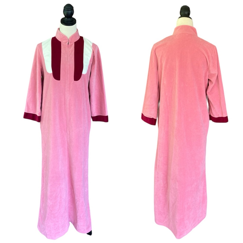 Vintage 1960s 1970s Vanity Fair Pink Full Length Velour Robe